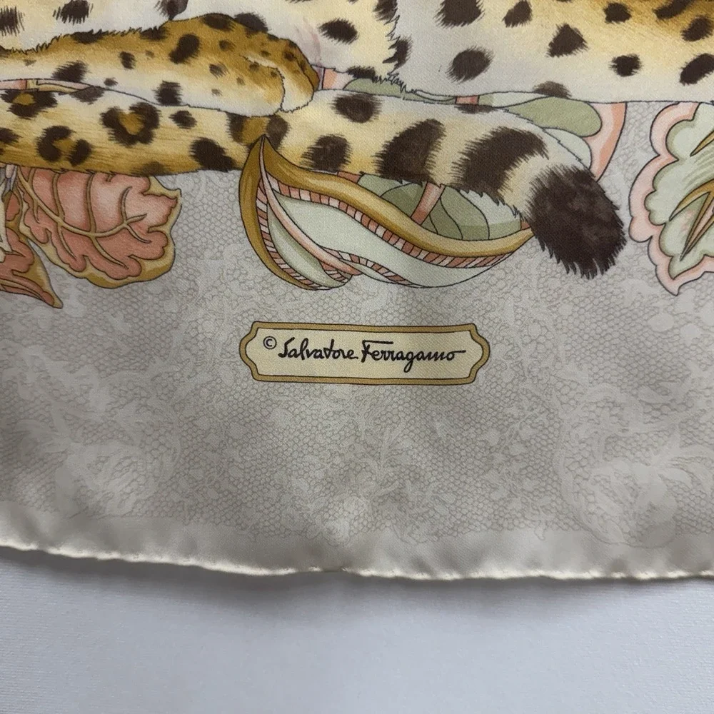 Salvatore Ferragamo no fabric